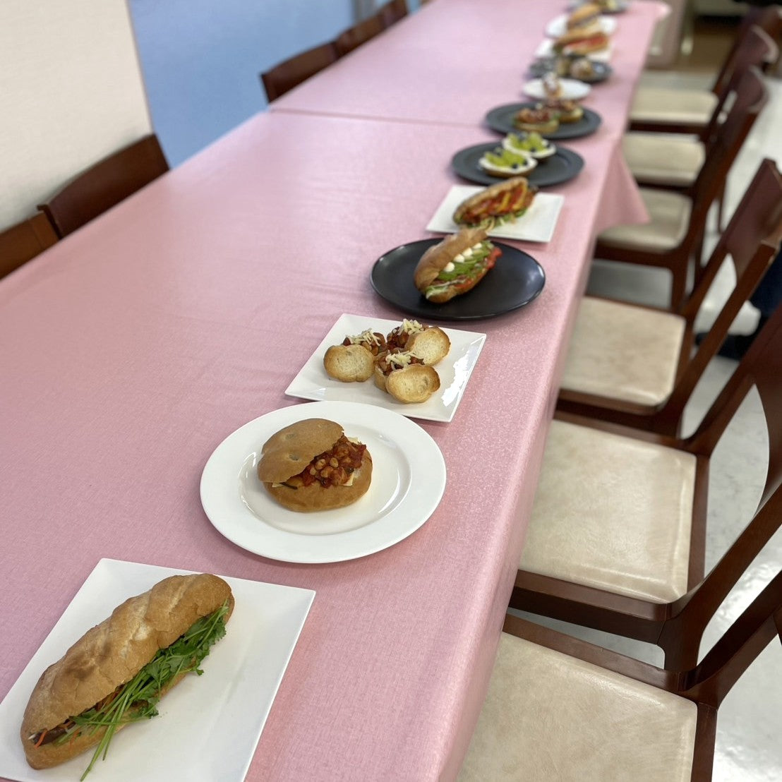 学生提案メニューを食べてカフェラテをゲット!